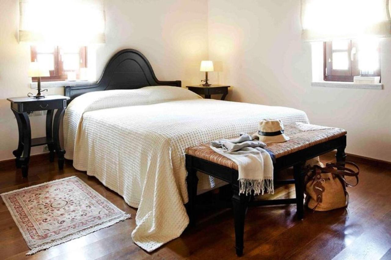 Petritis Guesthouse Oitilon Ngoại thất bức ảnh