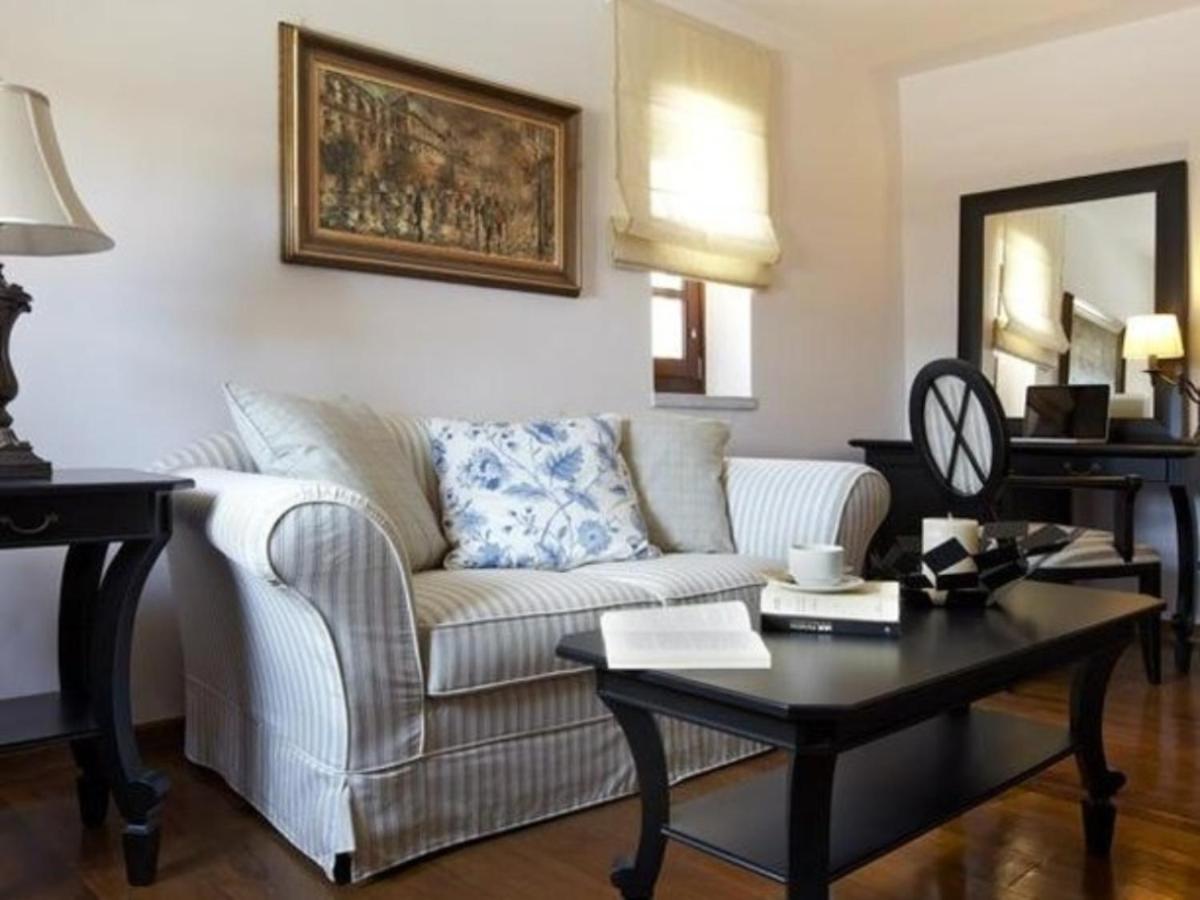 Petritis Guesthouse Oitilon Ngoại thất bức ảnh