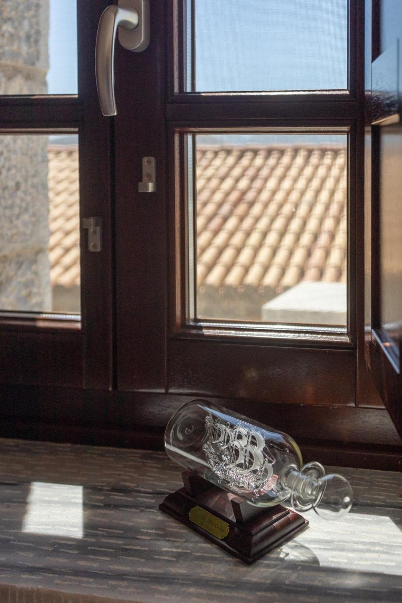 Petritis Guesthouse Oitilon Ngoại thất bức ảnh